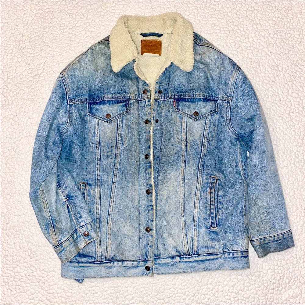Levi’s Oversized Sherpa Coat